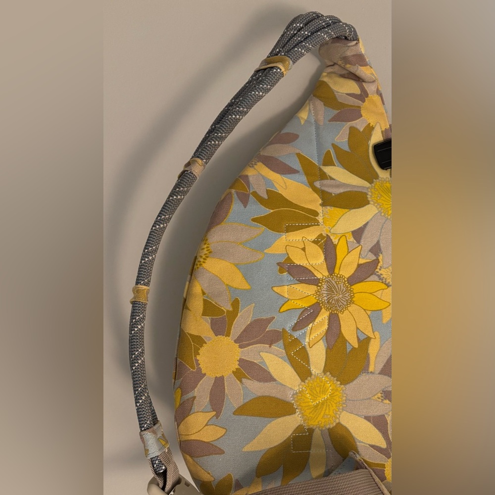 Kavu Rope Sling Bag - Picture 8 of 11
